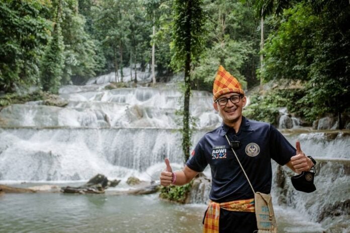 APRESIASI UNTUK DESA WISATA AIR TERJUN MORAMO SULTRA KEMBANGKAN WISATA