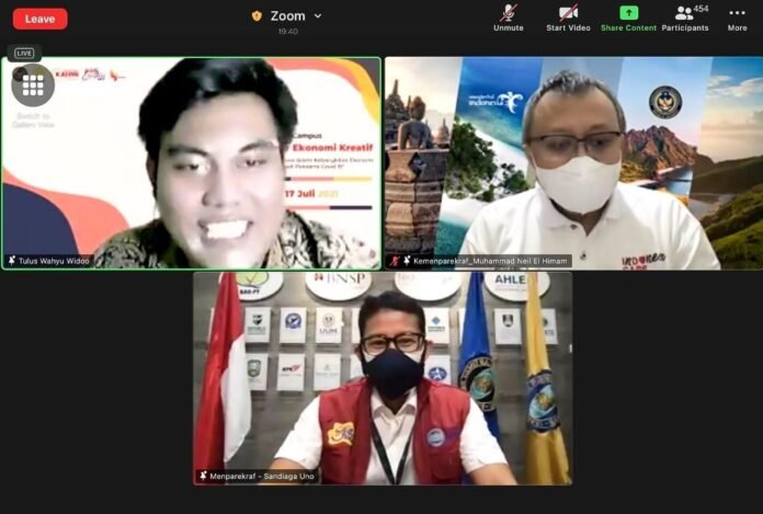 FOTO Sandiaga daring mahasiswa