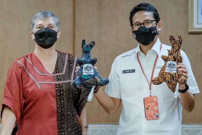 FOTO 7 April_Sandiaga dan dubes australia