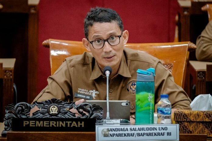 FOTO 5 Juni_Menparekraf Sandiaga di DPR