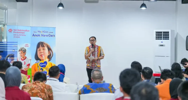 FOTO 24 Sept_Kunjungan Wakil Menteri Perindustrian (Wamenperin) Faisol Riza di Danone Specialized Nutrition Indonesia, Jakarta. (dok. kemenperin)