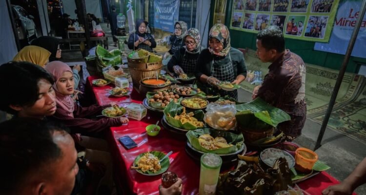 FOTO 27 Okt_Wisata kuliner di sejumlah daerah banyak menarik kunjungna wisatawan. (dok. kemenpar)