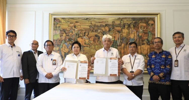 FOTO 14 Nov_Penandatanganan kerja sama melaksanakan sertifikasi bebas Cesium (137) terhadap produk udang. (dok. kkp)