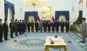 FOTO 7 Nov_Pelantikan Komisi Percepatan Reformasi Kepolisian di Istana Merdeka. (dok. youtubesetpres)