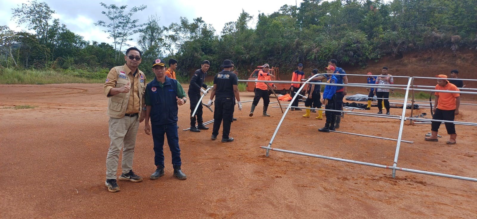 FOTO 12 Des_Pembangunan hunian sementara (huntara), di antaranya bagi warga terdampak di Kabupaten Lima Puluh Kota, Provinsi Sumatra Barat