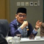 FOTO 21 Des_Wamenag memberikan arahan dalam Kegiatan Finalisasi Penyusunan Ortaker Ditjen