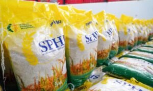 FOTO 21 Sept_Stok beras beras Stabilisasi Pasokan dan Harga Pangan (SPHP) yang siap didistribusikan. (dok. bulog.co.id)