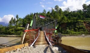 FOTO 25 Des_Jembatan sementara di Jembatan Atu Peltak, Kecamatan Rikit Gaib, Kabupaten Gayo Lues, Aceh. (dok. bnpb)