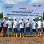 FOTO 27 Des_Penanaman mangrove di kawasan Sentra Industri Garam Nasional (K-SIGN), Kabupaten Rote Ndao, Provinsi Nusa Tenggara Timur. kkp