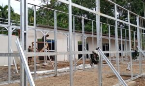 FOTO 28 Des_Progres pembangunan Huntara di SDN 05 Kayu Pasak, Jorong Kayu Pasak, Nagari Salareh Aia, Kecamatan Palembayan, Kabupaten Agam, Provinsi S