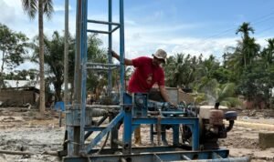 FOTO 30 Des_Pembuatan sumur bor di Gampong Rumoh Rayeuk, Kecamatan Langkahan, Kabupaten Aceh Utara. dok. bnpb