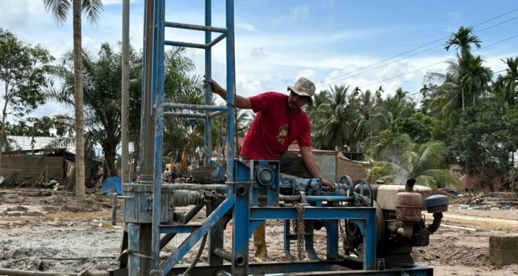 FOTO 30 Des_Pembuatan sumur bor di Gampong Rumoh Rayeuk, Kecamatan Langkahan, Kabupaten Aceh Utara. dok. bnpb