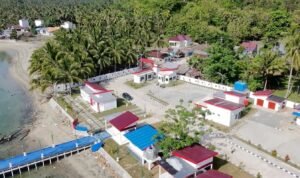 FOTO 31 Des_Kawasan Kampung Nelayan Merah Putih (KNMP) di pesisir Kabupaten Toli-Toli, Sulawesi Tengah. (dok. kkp.go.id)