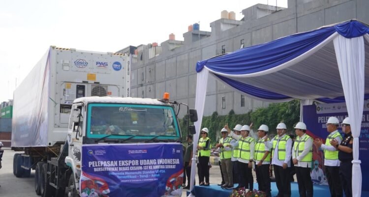 FOTO 4 Des_Pelepasan ekspor udang ke Amerika Serikat oleh Kementerian Kelautan dan Perikanan (KKP) selaku Certifying Entity (CE). dok. kkp