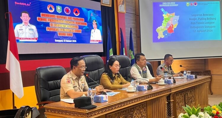 FOTO 15 Jan_BNPB bersama Pemerintah Kabupaten Sanggau telah melaksanakan Rapat Koordinasi Teknis Penanganan Banjir