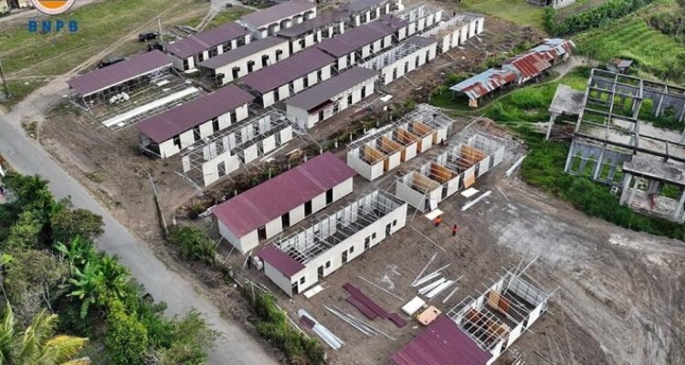 FOTO 22 Jan_Proses pembangunan rumah sementara (huntara) di Kabupaten Aceh Tengah. dok. istimewa)