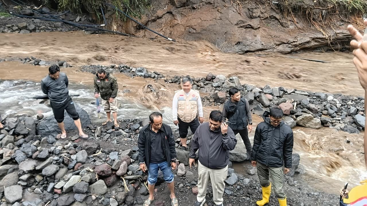 FOTO 25 Jan_Kegiatan kaji cepat di lokasi terdampak bencana hidrometeorologi basah, Desa Rembul, Kecamatan Bojong, Kabupaten Tegal, Jawa Tengah.