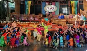 FOTO 26 Jan_Aktivitas Sanggar Kesenian Saung Angklung Mang Udjo. (dok. javawisata.com)