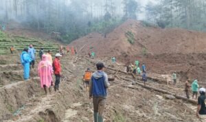 FOTO 26 Jan_Tanah longsor yang terjadi di area Perhutani Desa Bongas, Kecamatan Watukumpul, Kabupaten Pemalang, Provinsi Jawa Tengah. bpbd