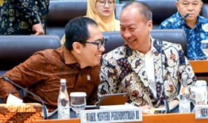 FOTO 27 Jan_Menpeirn dan wamenpeirn di DPR ini
