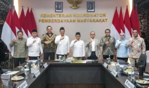 FOTO 9 Jan_Rapat koordinasi tingkat menteri bersama menteri Koordinator (Menko) Bidang Pemberdayaan Masyarakat Muhaimin Iskandar di Jakarta. (dok. umkm.go.id)