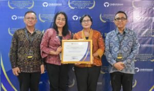 FOTO 1 Febr_Penghargaan Opini Kualitas Tertinggi Tanpa Maladministrasi dari Ombudsman untuk Kota Denpasar. (dok. denpasarkota.go.id)