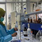 FOTO 11 Febr_Pemeriksaan laboratorium Badan Pengawas Obat dan Makanan (BPOM). (dok. bpom)