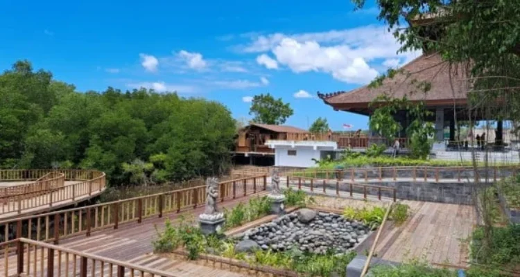 FOTO 12 Febr_Penataan kawasan Mangrove Tahura Ngurah Rai, Bali. (dok. pu.go.id)