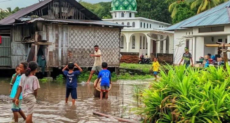 FOTO 14 Febr_Banjir yang melanda wilayah Kabupaten Malaka, Provinsi Nusa Tenggara Timur. (dok. bpbdkabupatenmalaka