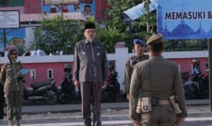 FOTO 16 Febr_Wakil Wali Kota Padang Maigus Nasir saat memimpin apel gabungan dalam rangka menyambut Ramadan 1447 Hijriah 2026 Masehi di Mako Satpol PP Kota Padang.