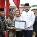 FOTO 20 Febr_Tradisi adat dan religi tahunan bertajuk Limau Barongge di Gendung Badan Musyawarah Ninik Mamak (BNMN) Sungai Pisang. padang