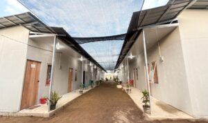 FOTO 1 Maret_hunian sementara (huntara) yang telah dihuni oleh warga Desa Ulee Rubeek Timu, Kecamatan Seunuddon, Kabupaten Aceh Utara