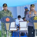 FOTO 12 Maret_Kapolri Jenderal Listyo Sigit Prabowo bersama Panglima INI