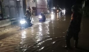 FOTO 14 Maret_Banjir melanda wilayah Kabupaten Bima, Provinsi Nusa Tenggara Barat