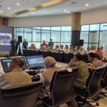 FOTO 14 Maret_Suasana rapat koordinasi yang dilakukan saat pemantauan arus mudik di Pelabuhan Merak, Cilegon, Banten