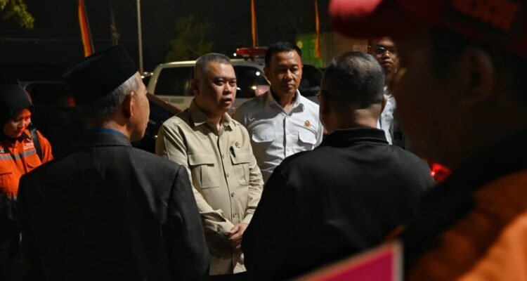 FOTO 15 Maret_Menteri Perhubungan Dudy Purwagandhi menyusuri Jalur Pantai Utara (Pantura) via darat. (dok. kemenhub) 2