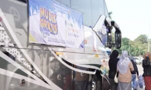 FOTO 16 Maret_Pelepasan keberangkatan peserta Mudik Gratis Angkutan Lebaran 2026 tujuan Aceh dan Medan 1
