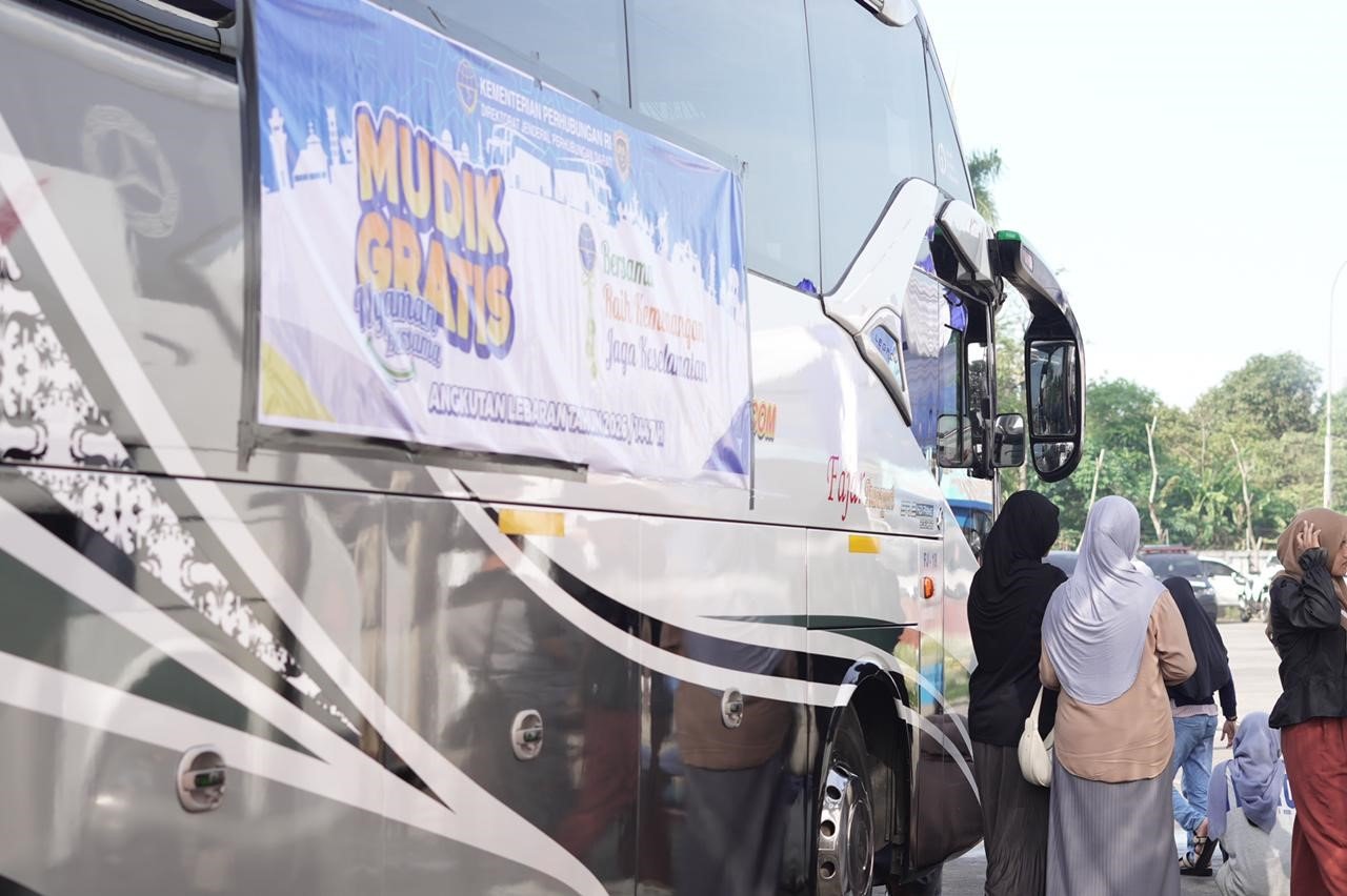 FOTO 16 Maret_Pelepasan keberangkatan peserta Mudik Gratis Angkutan Lebaran 2026 tujuan Aceh dan Medan 1