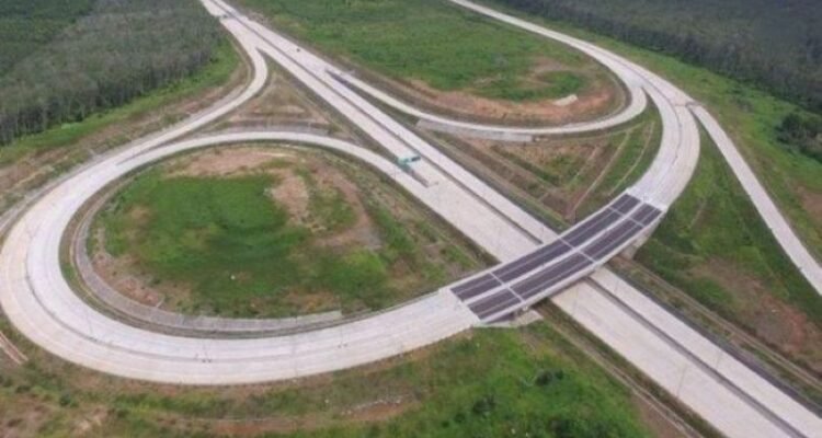 FOTO 16 Maret_Salah satu jalan di Provinsi Lampung. dok. pu.go.id)