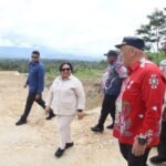 FOTO 2 Maret_Wakil Menteri Dalam Negeri (Wamendagri) Ribka Haluk saat cek pembangunan Kawasan Pusat Pemerintahan (KPP) Prov Papua Pegunungan.