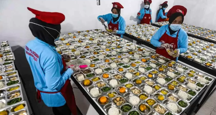 FOTO 22 Febr_Salah satu Satuan Pelayanan Pemenuhan Gizi (SPPG) untuk Makan Bersama Gratis (MBG) di Jawa Barat. jabarprov
