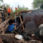FOTO 22 Maret_Kerusakan rumah warga akibat cuaca ekstrem yang terjadi di Kabupaten Canjir, Jawa Barat. bpbd