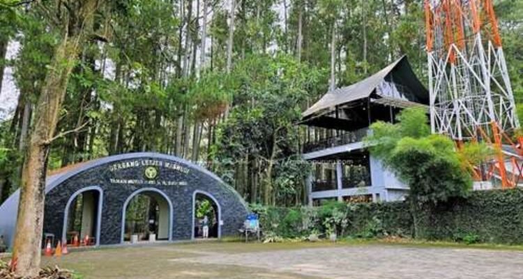 FOTO 22 Maret_Salah satu destinasi wisata Taman Hutan Raya (Tahura) Ir. H. Djuanda di Kota Bandung. dok. jabarprov