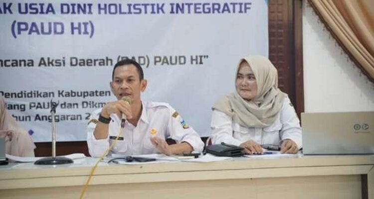 FOTO 23 Maret_Kegiatan penyusunan Rencana Aksi Daerah Pengembangan Anak Usia Dini Holistik Integratif Kab garut