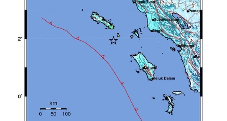 FOTO 3 Maret-gempa INI