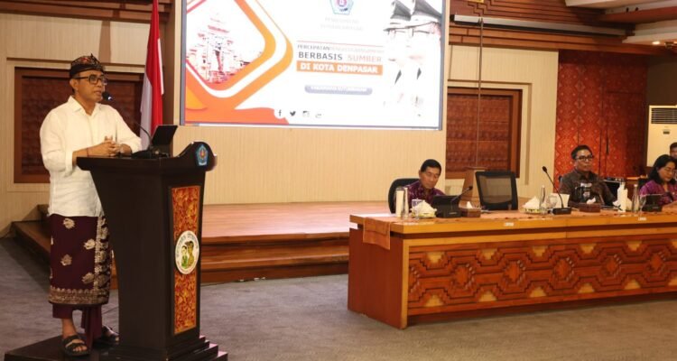 FOTO 30 Maret_Rapat koordinasi lanjutan Kaling dan Kadus Kecamatan Denpasar Selatan dan Kecamatan Denpasar Barat membahas sampah. dok. denpasarkota