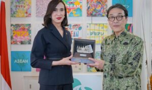 FOTO 31 Maret_Menteri Pariwisata Widiyanti Putri Wardhana bertemu Secretary-General ASEAN - Japan Centre (AJC) Kunihiko Chris Hirabayashi di Tokyo
