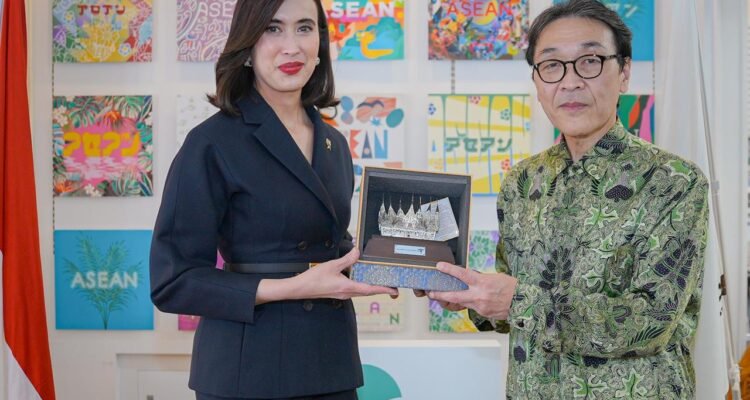 FOTO 31 Maret_Menteri Pariwisata Widiyanti Putri Wardhana bertemu Secretary-General ASEAN - Japan Centre (AJC) Kunihiko Chris Hirabayashi di Tokyo