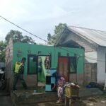 FOTO 4 Maret_Dampak angin kencang akibat cuaca ekstrem yang menerjang permukiman warga menyebabkan kerusakan rumah, di Kab Lombok Tengah.