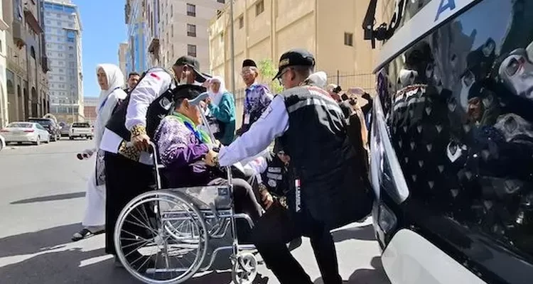 FOTO Petugas haji 2025